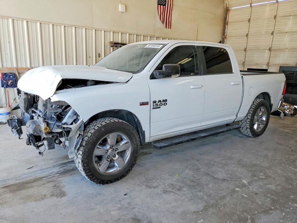 2019 RAM 1500 CLASSIC SLT - 1