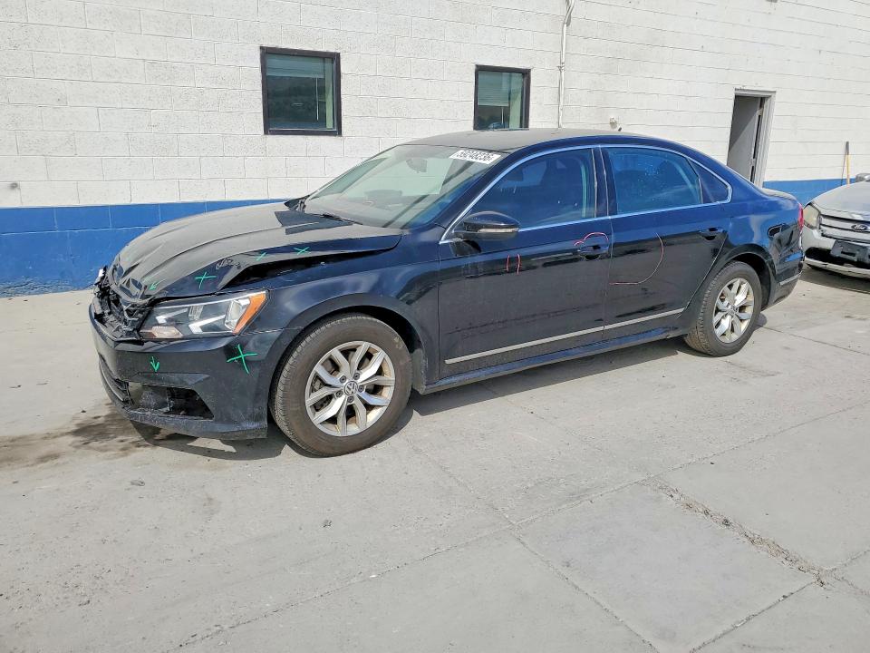 2016 VOLKSWAGEN PASSAT S - 1
