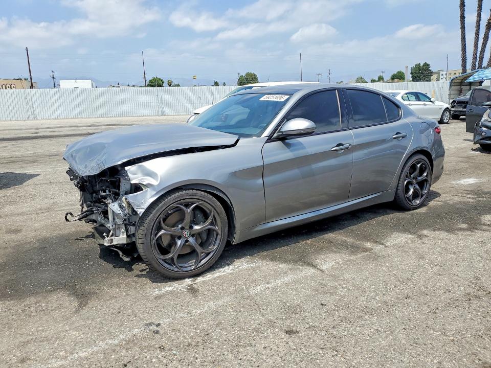 2018 ALFA ROMEO GIULIA TI - 1