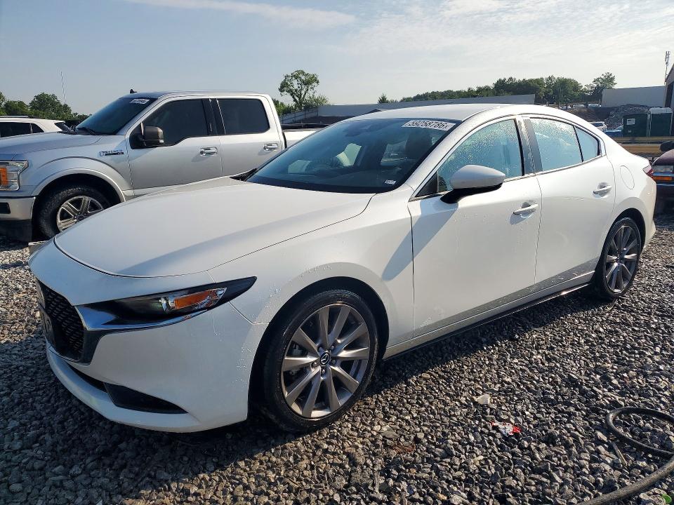 2019 MAZDA 3 PREFERRED PLUS - 1