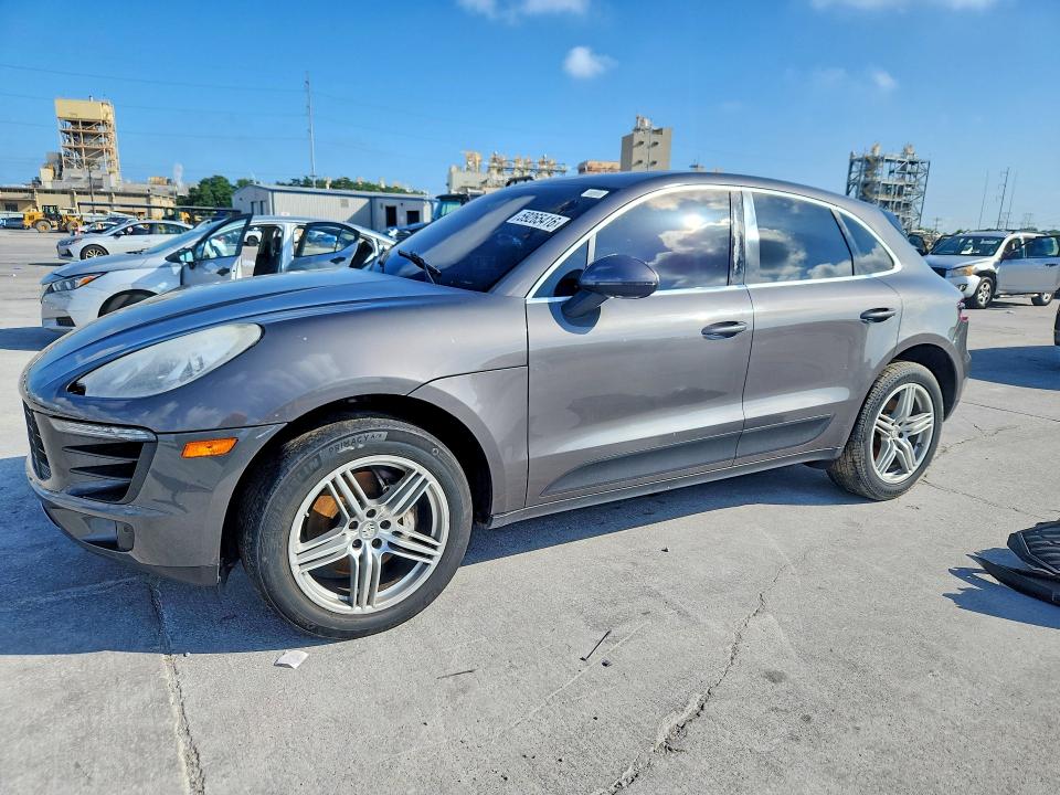 2016 PORSCHE MACAN S - 1