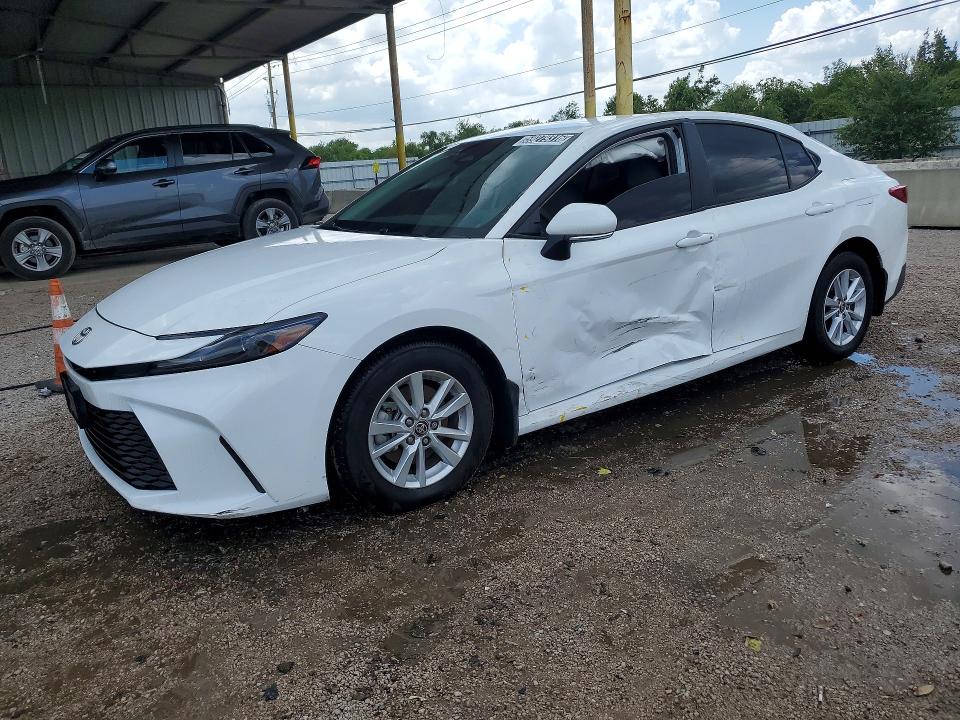 2025 TOYOTA CAMRY LE - 1