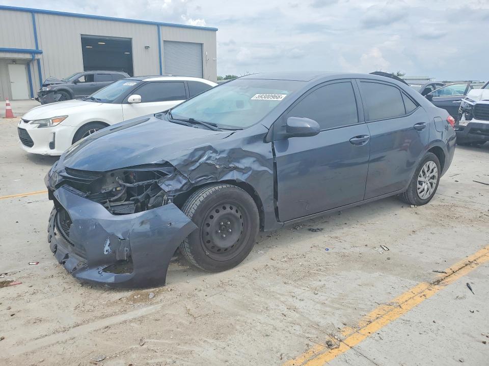 2018 TOYOTA COROLLA LE - 1
