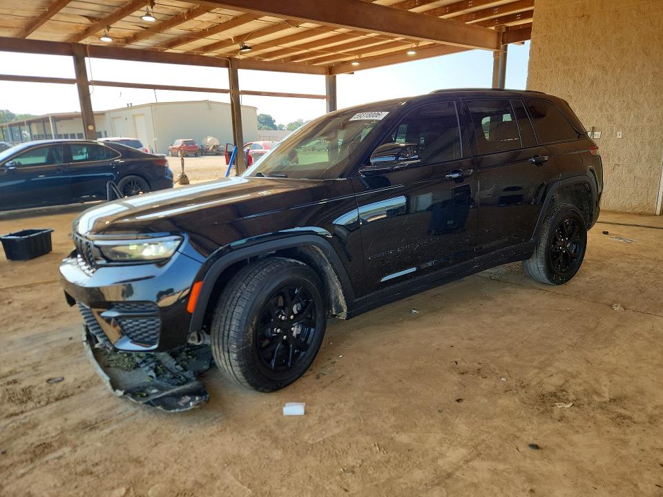 2024 JEEP GRAND CHEROKEE LAREDO - 1