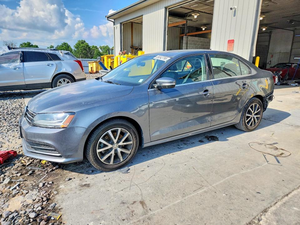 2017 VOLKSWAGEN JETTA SE - 1