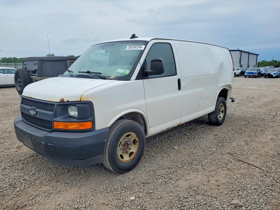 2017 CHEVROLET EXPRESS G2500 - 1
