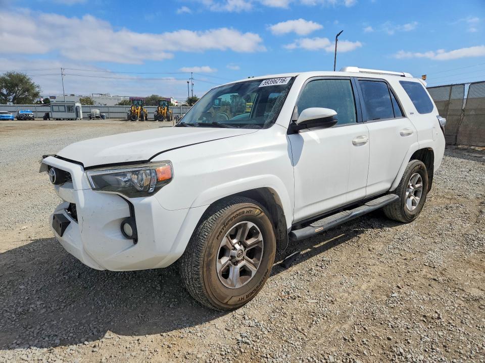 2017 TOYOTA 4RUNNER SR5 - 1