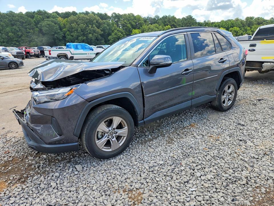 2022 TOYOTA RAV4 XLE - 1