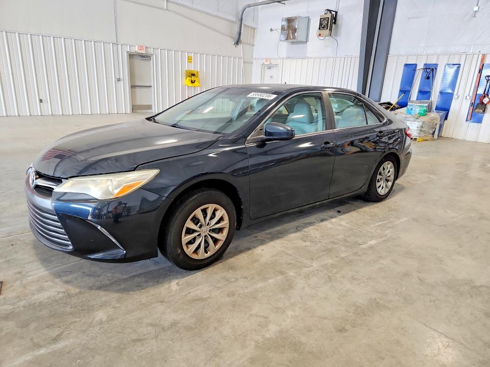 2016 TOYOTA CAMRY LE - 1