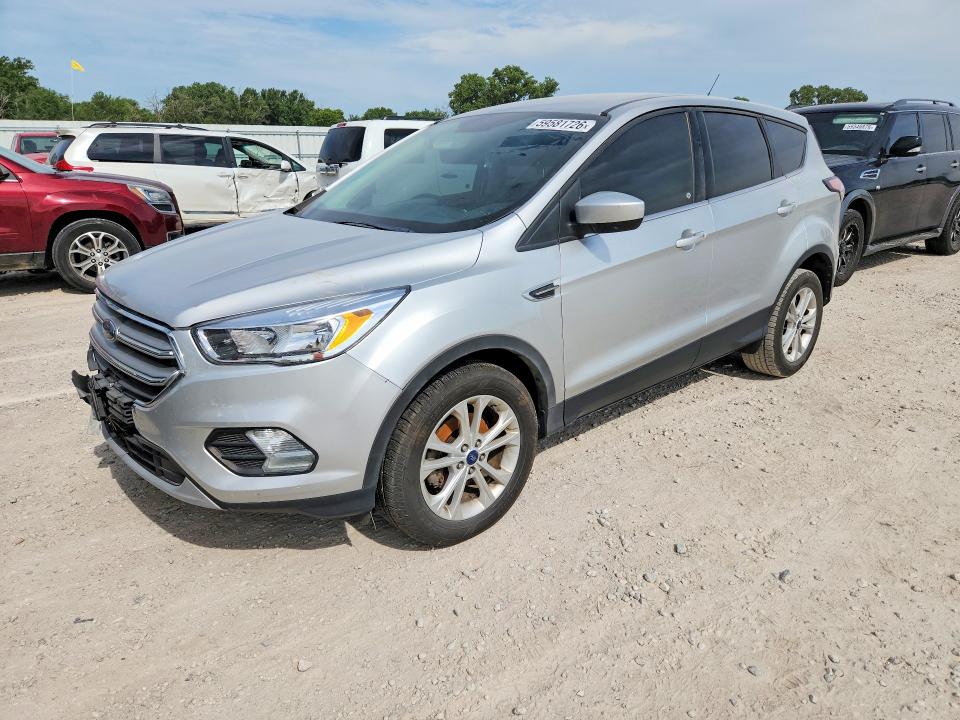 2017 FORD ESCAPE SE - 1