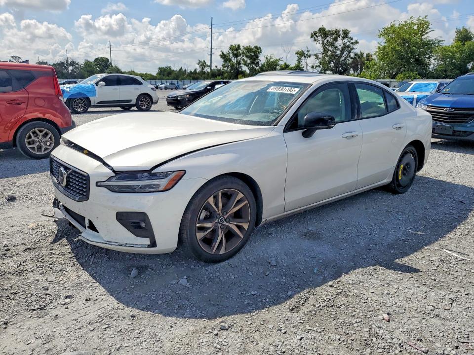 2025 VOLVO S60 CORE - 1