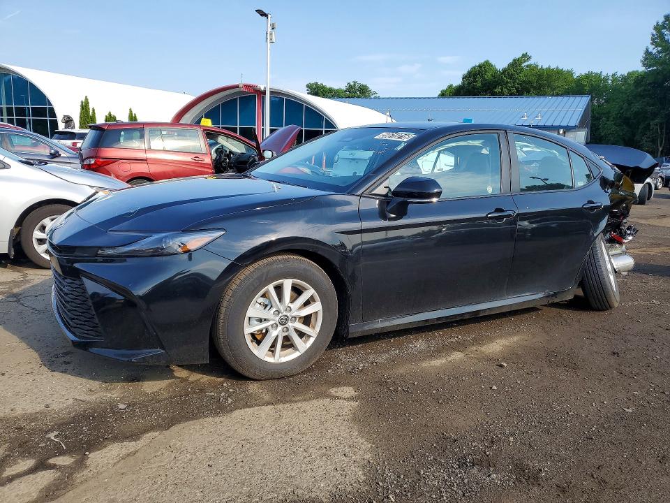 2026 TOYOTA CAMRY LE - 1