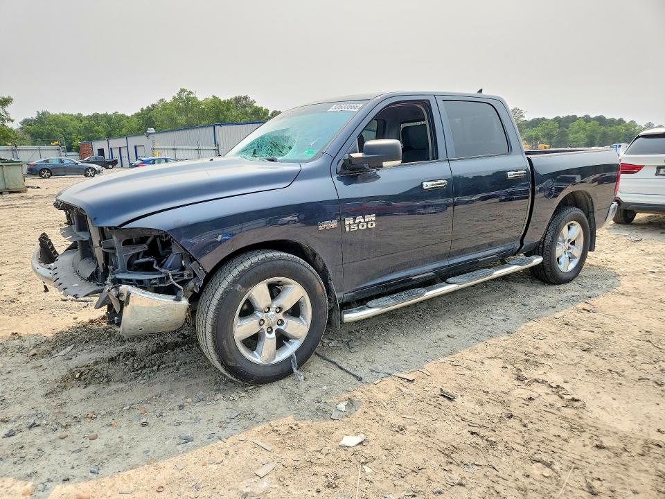 2016 RAM 1500 SLT - 1
