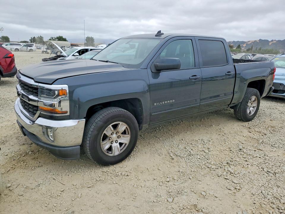 2018 CHEVROLET SILVERADO C1500 LT - 1