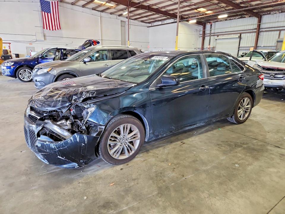 2017 TOYOTA CAMRY SE - 1