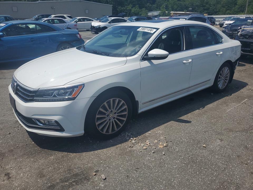 2017 VOLKSWAGEN PASSAT - 1