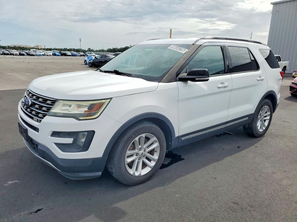 2016 FORD EXPLORER XLT - 1