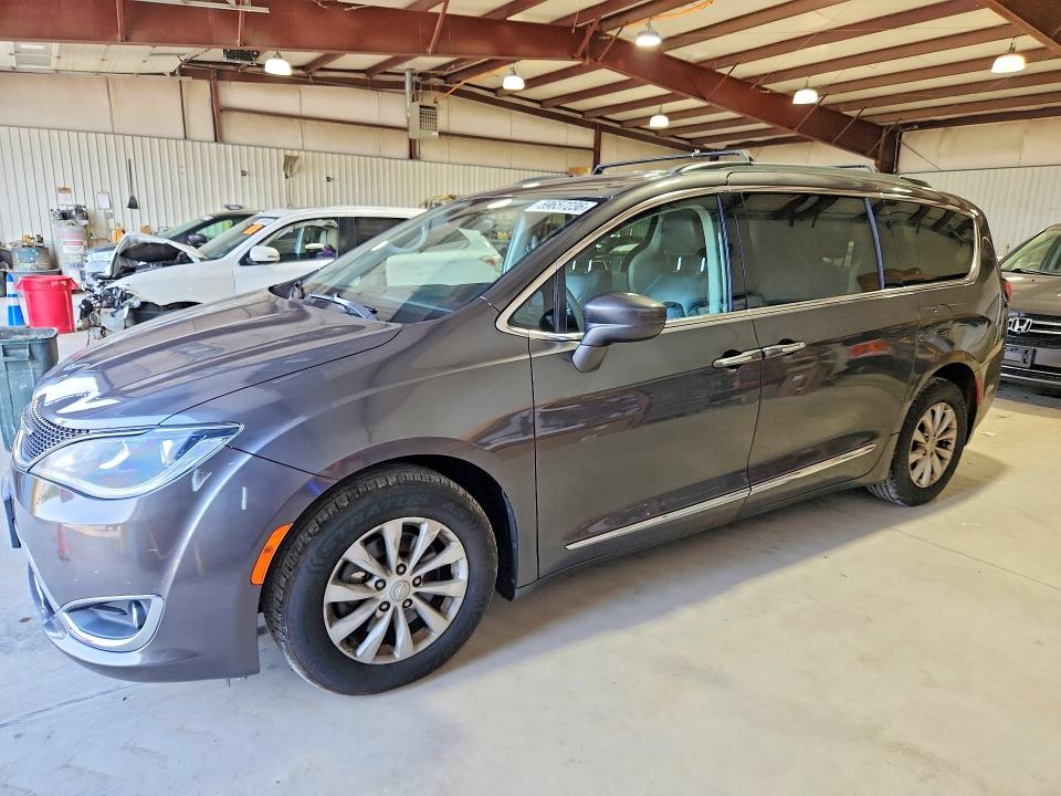 2017 CHRYSLER PACIFICA TOURING L - 1