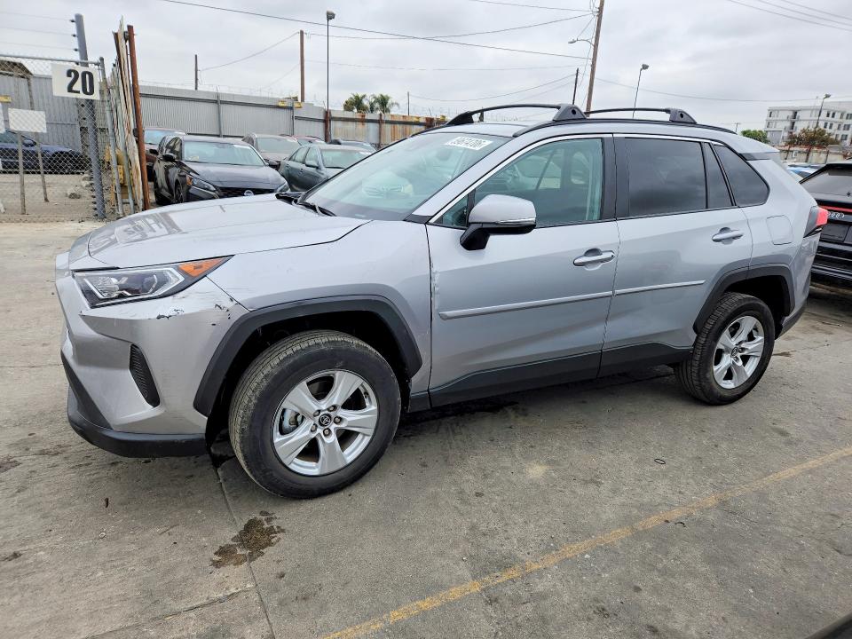 2025 TOYOTA RAV4 XLE - 1