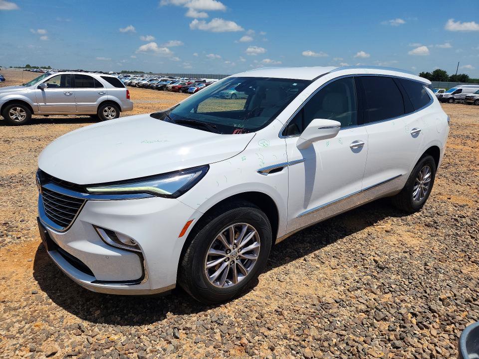 2023 BUICK ENCLAVE ESSENCE - 1