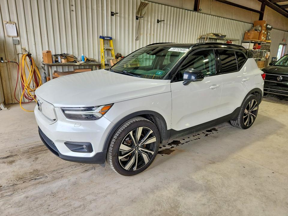 2021 VOLVO XC40 RECHARGE - 1