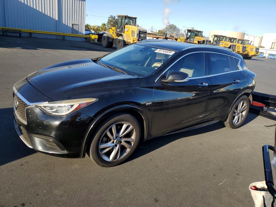 2019 INFINITI QX30 LUXE - 1