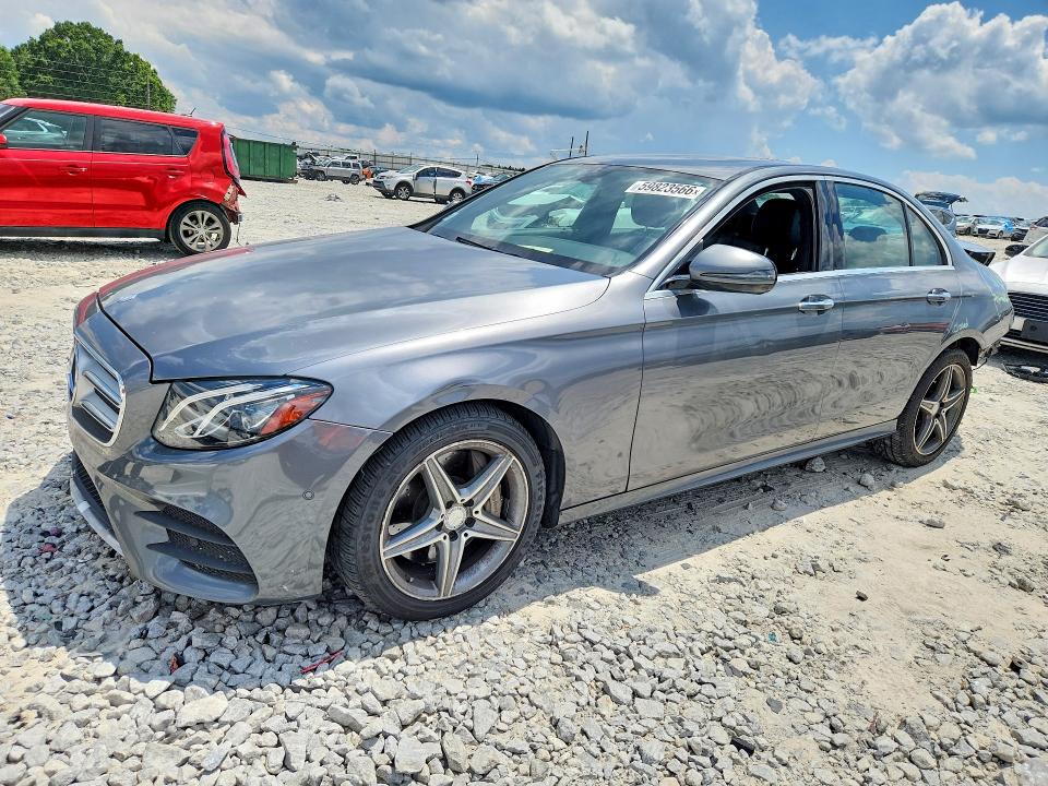 2017 MERCEDES-BENZ E 300 4MATIC - 1