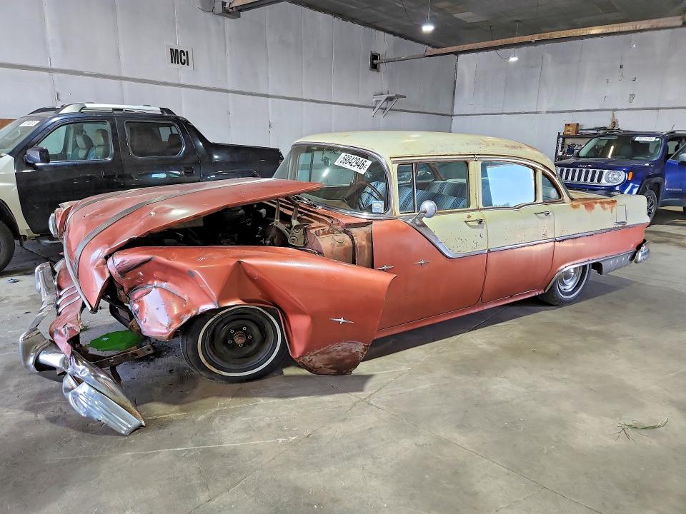 1955 PONTIAC STARCHIEF - 1