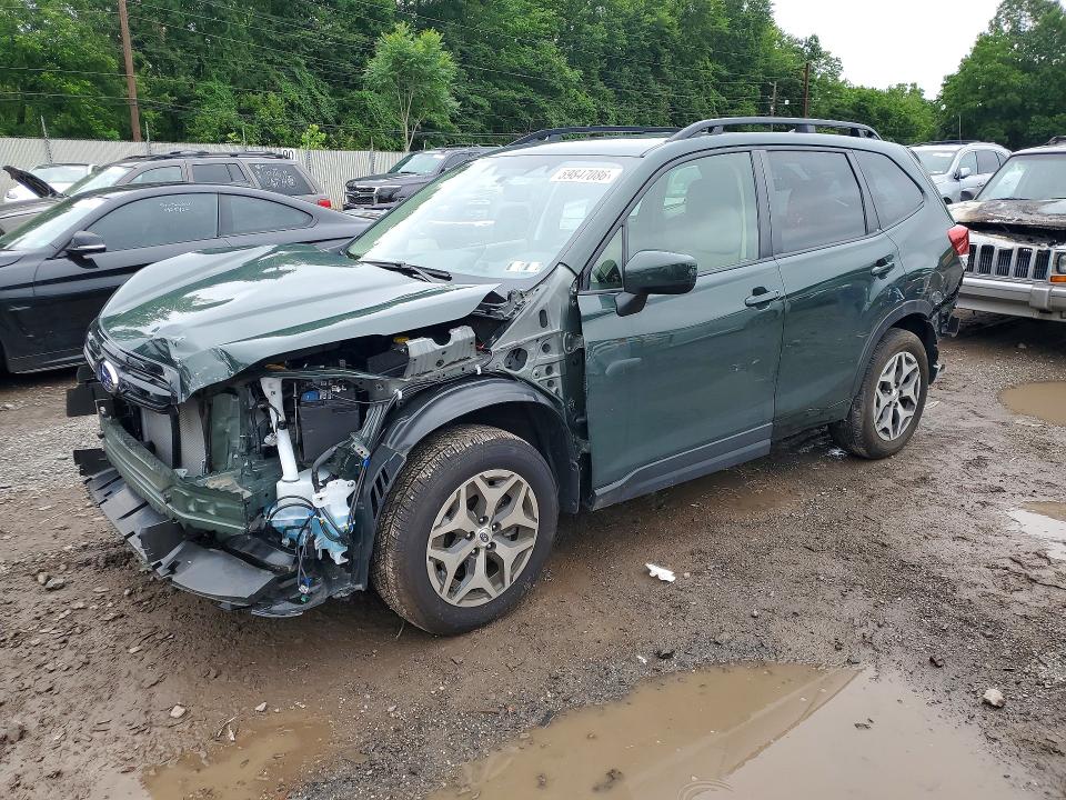 2023 SUBARU FORESTER PREMIUM - 1