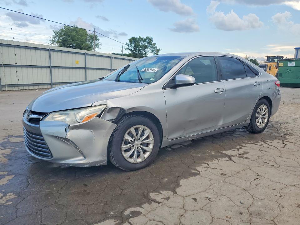 2016 TOYOTA CAMRY LE - 1
