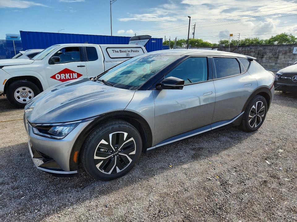 2023 KIA EV6 WIND - 1