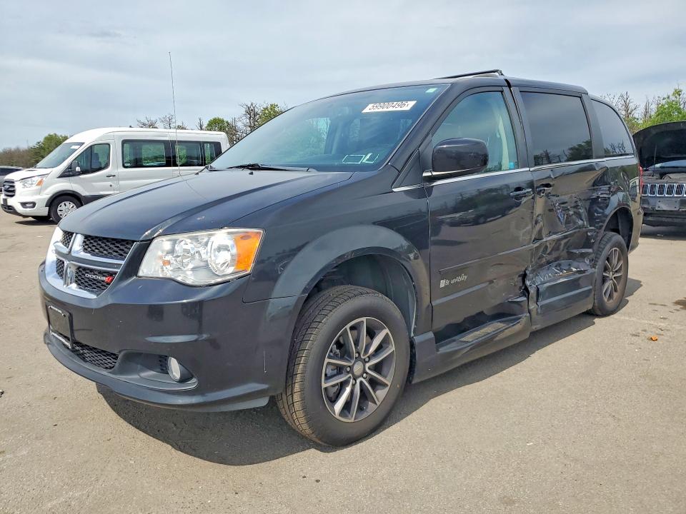 2017 DODGE GRAND CARAVAN SXT - 1