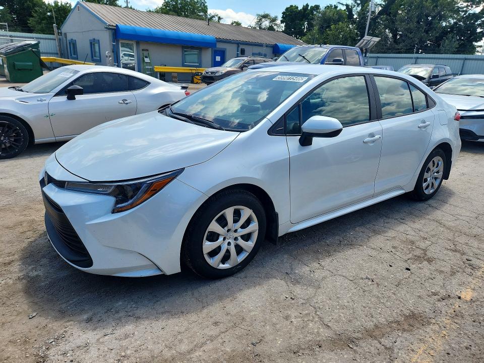 2026 TOYOTA COROLLA LE - 1