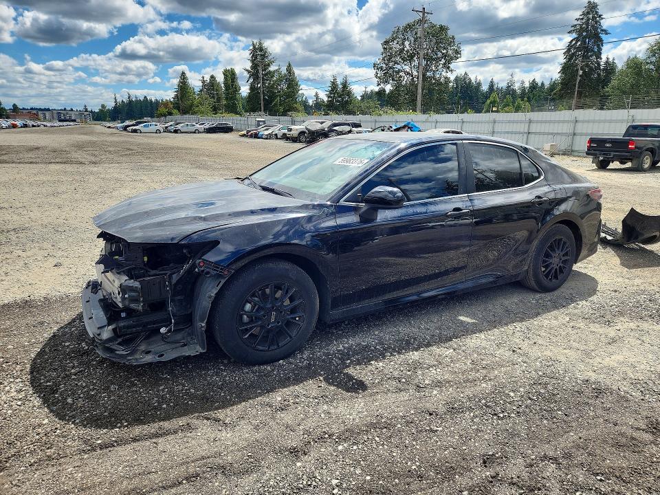 2022 TOYOTA CAMRY LE - 1