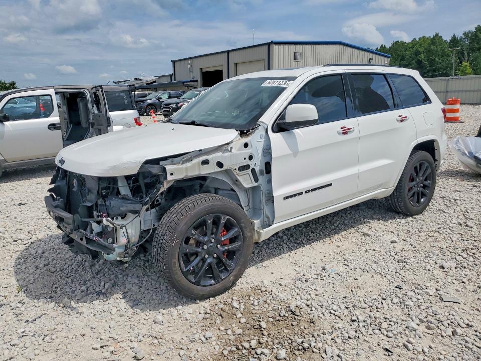 2020 JEEP GRAND CHEROKEE LAREDO - 1