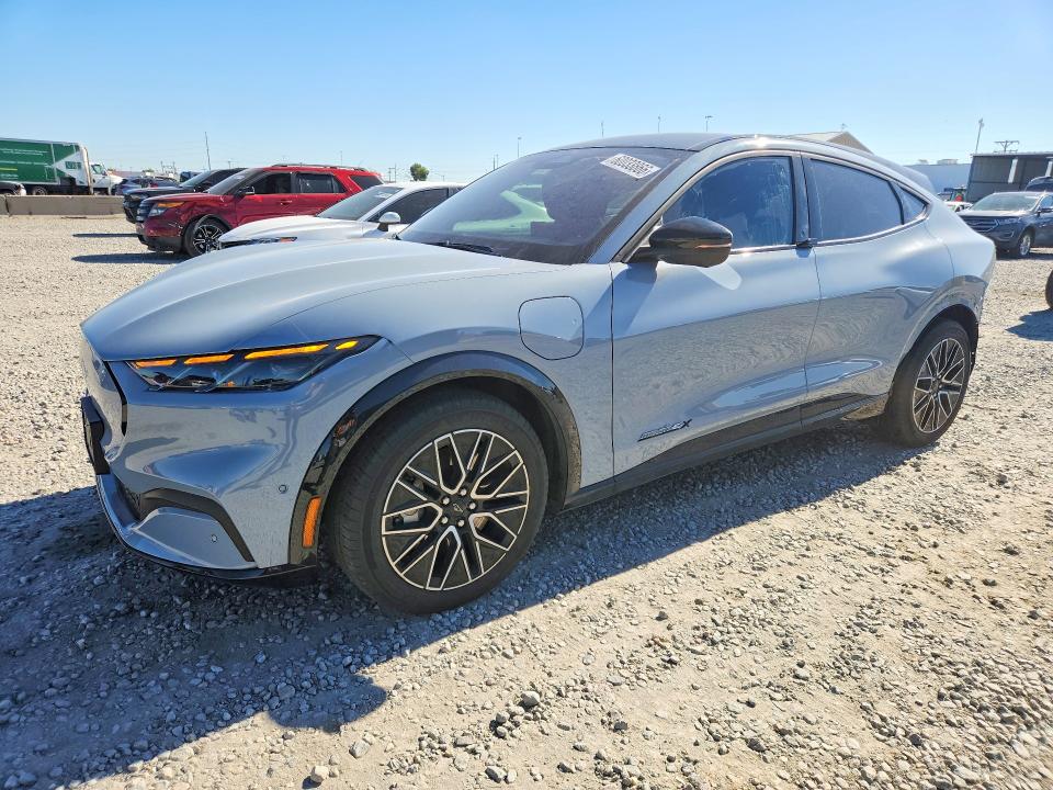 2024 FORD MUSTANG MACH-E PREMIUM - 1