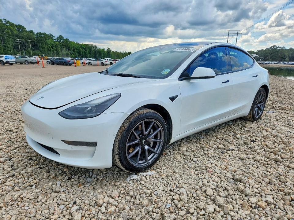 2022 TESLA MODEL 3 - 1