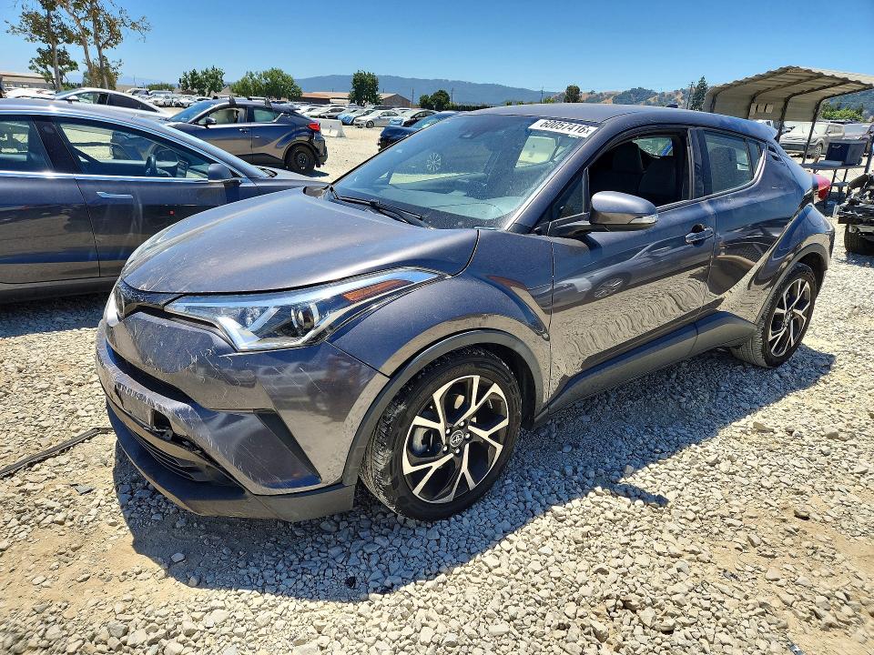 2019 TOYOTA C-HR XLE - 1