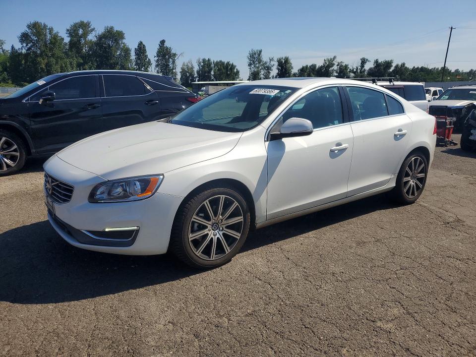 2016 VOLVO S60 PREMIER - 1