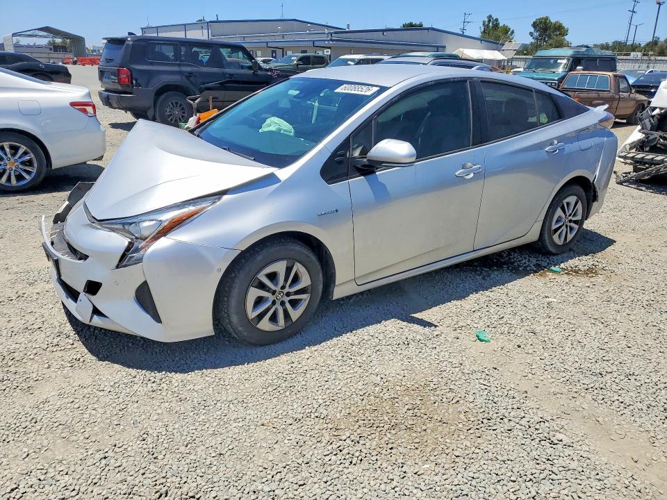 2017 TOYOTA PRIUS THREE - 1