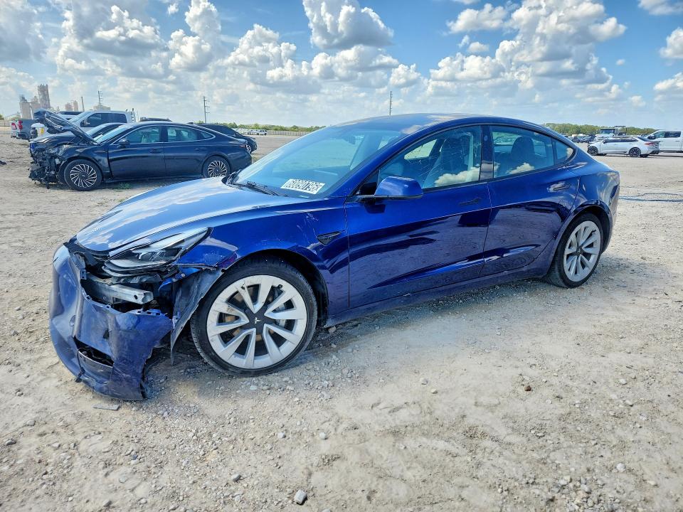 2022 TESLA MODEL 3 - 1