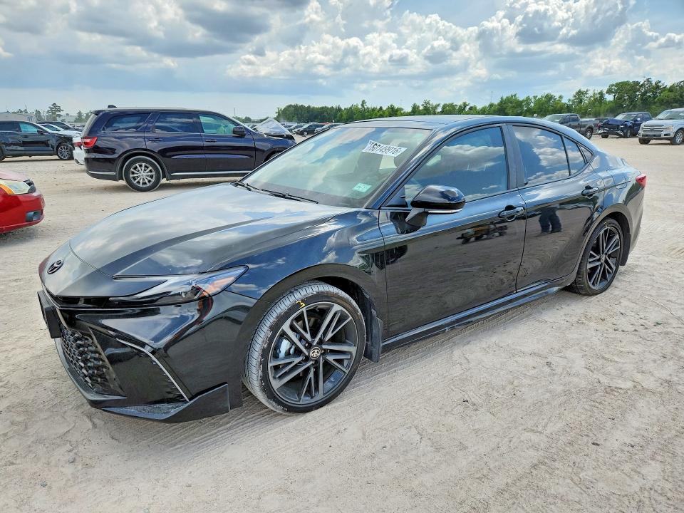 2026 TOYOTA CAMRY XSE - 1