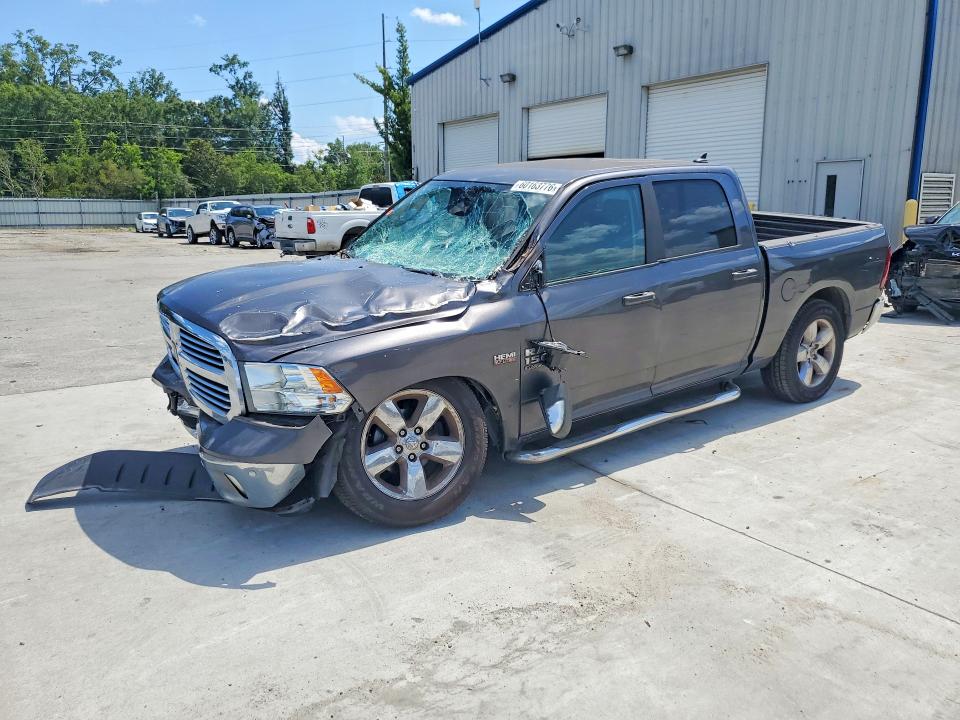 2019 RAM 1500 CLASSIC SLT - 1