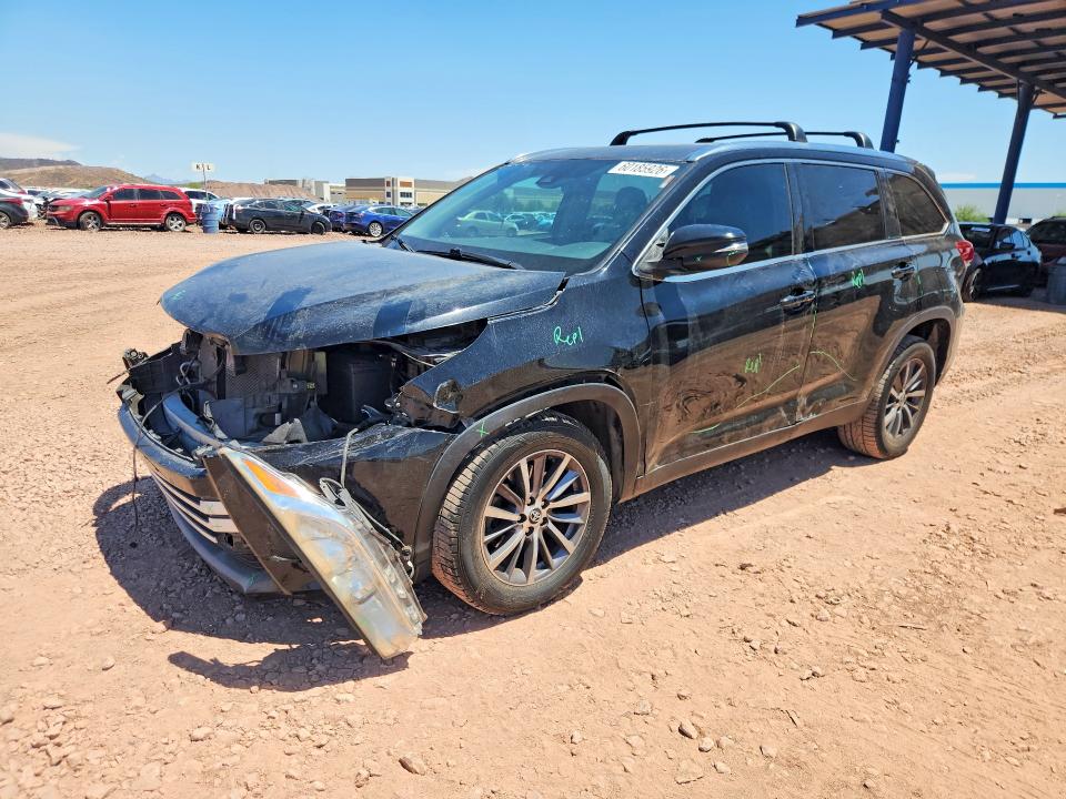 2019 TOYOTA HIGHLANDER XLE - 1