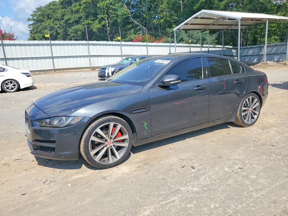 2017 JAGUAR XE PRESTIGE - 1