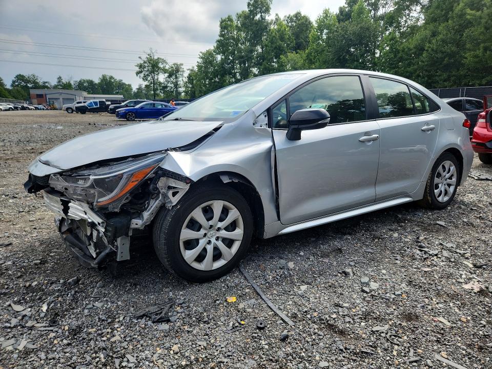 2022 TOYOTA COROLLA LE - 1