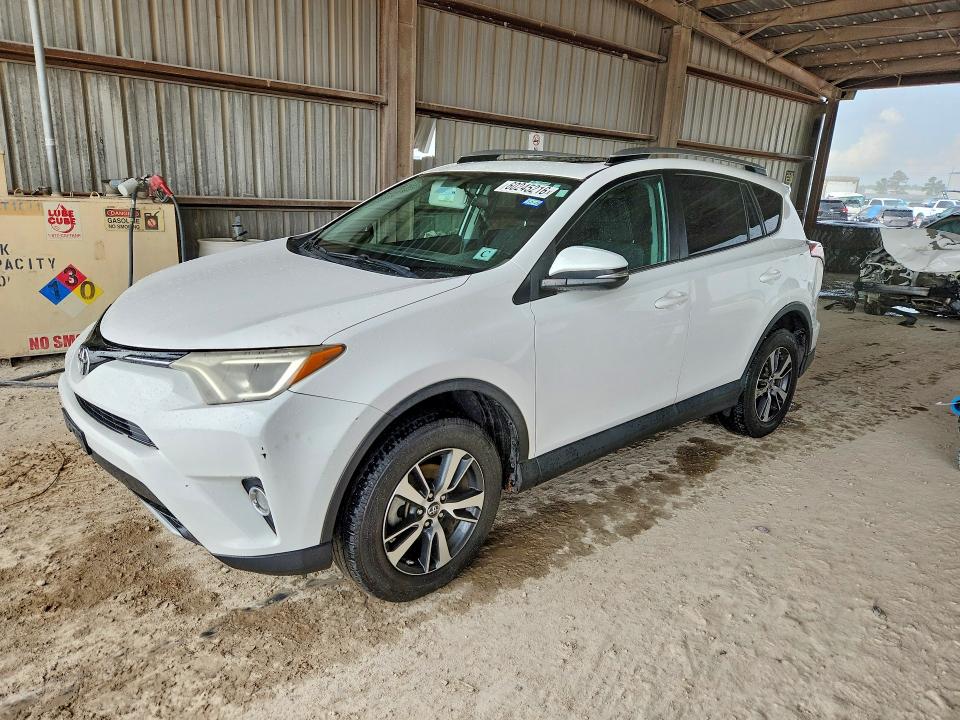 2016 TOYOTA RAV4 XLE - 1