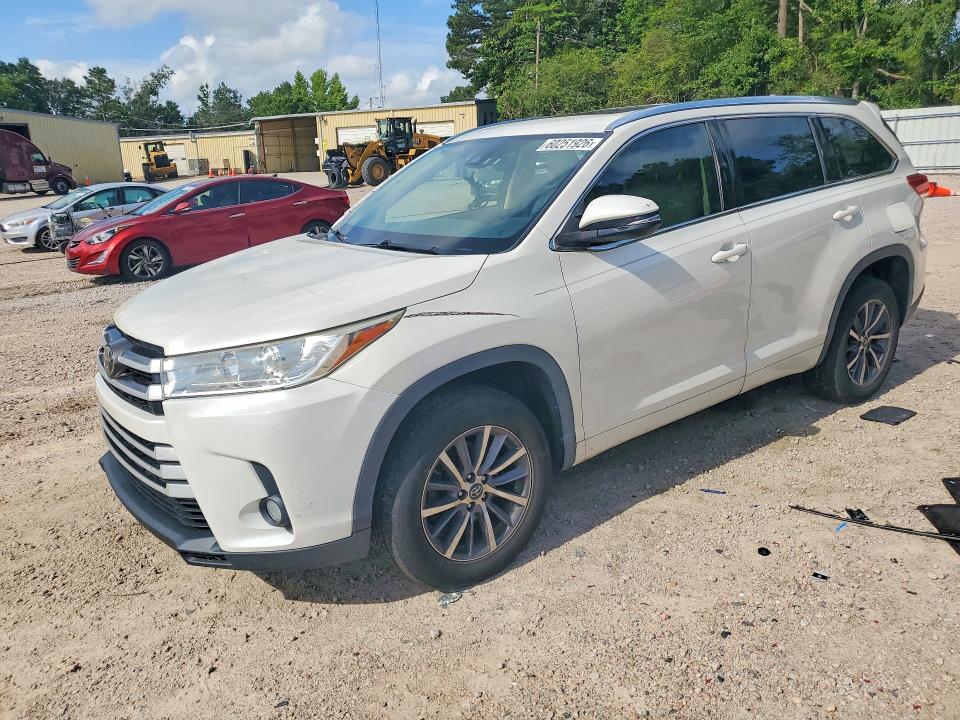 2017 TOYOTA HIGHLANDER XLE - 1