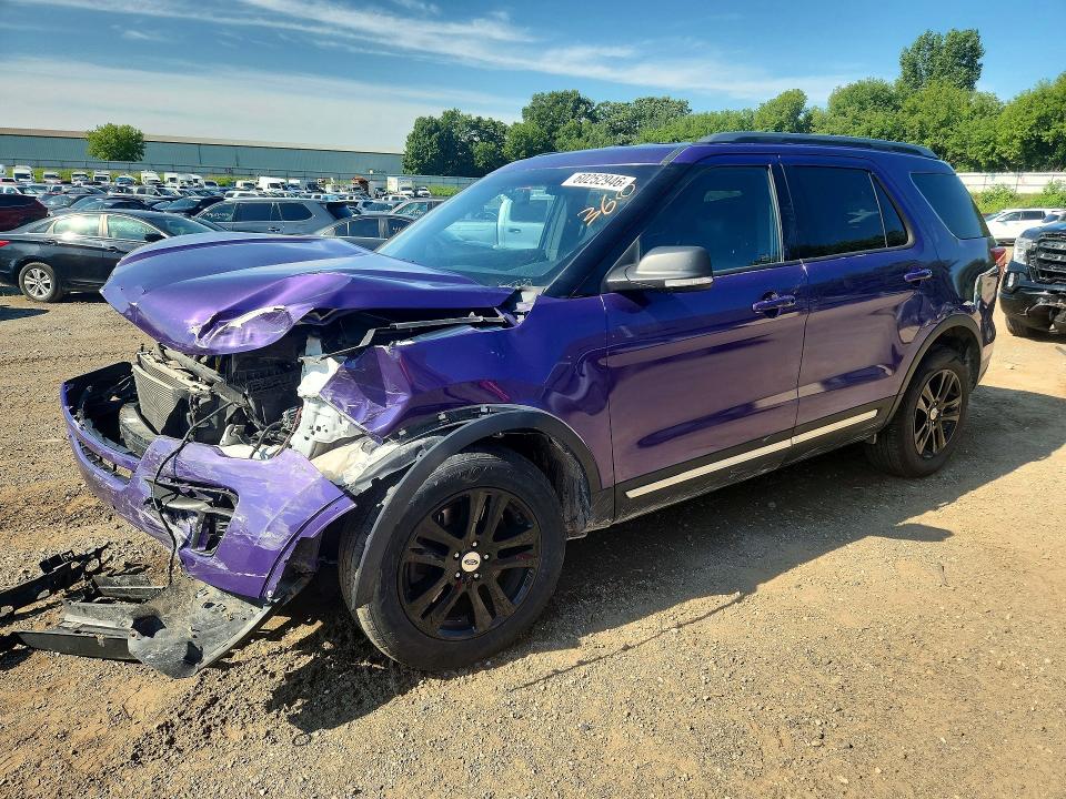 2019 FORD EXPLORER XLT - 1