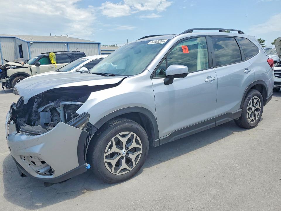 2019 SUBARU FORESTER PREMIUM - 1